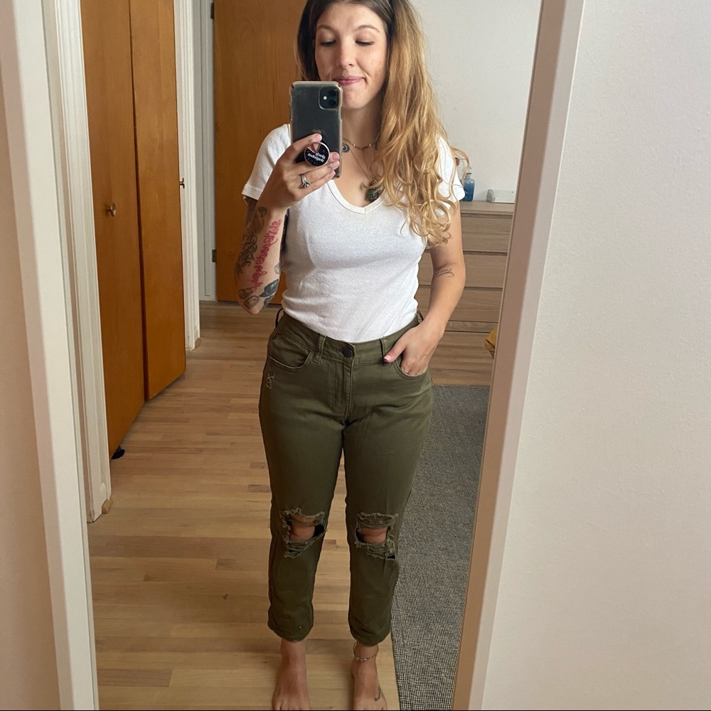 American eagle distressed denim